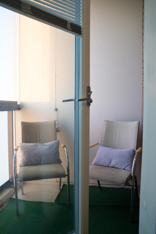 Lovely Northern Apartment, Parking Оулу Экстерьер фото